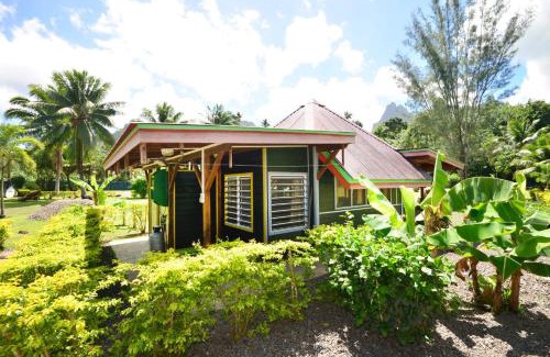 Ha'apiti Casa | Heimanarii's Lodge - Fare Miti