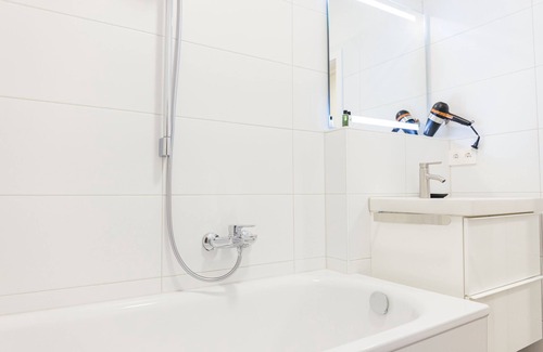 Scheidegg Apartamento | Heimatel family studio including pool and sauna with a large terrace