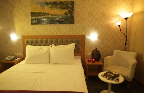 Umraniye Hotel | Helikon Business Hotel