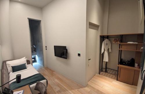 Monastiraki Hotel | Hellenic Vibes Smart Hotel