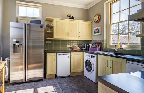 Irstead Cabaña | Hemblington Hall Arts and Leisure Ltd