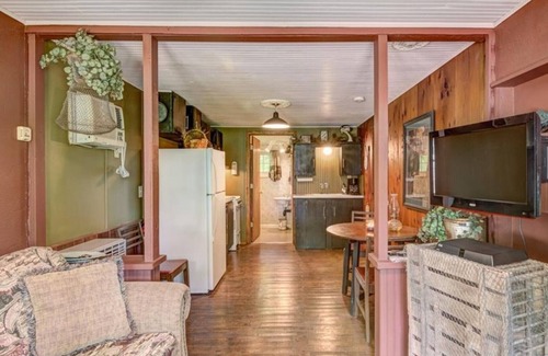Brill Cabina | Caseta de lago privado de Hemlock Hideaway