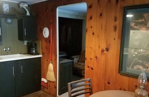 Brill Cabina | Caseta de lago privado de Hemlock Hideaway