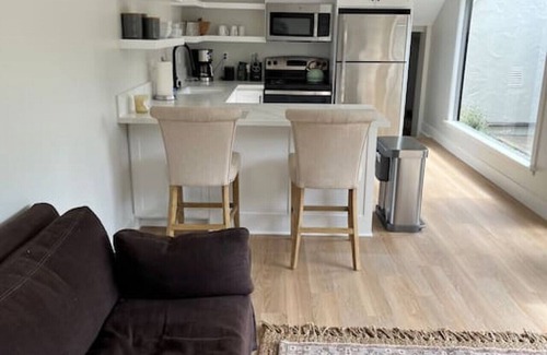 Eureka Casa | Henderson House and Frog Pond