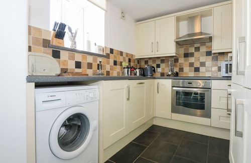 Caernarfon Cabaña | HENDRE, family friendly, character holiday cottage in Pontllyfni