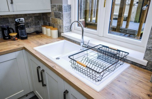 Trehafod Casa | Heritage Cottage Rhondda Valley by STAE-Homes