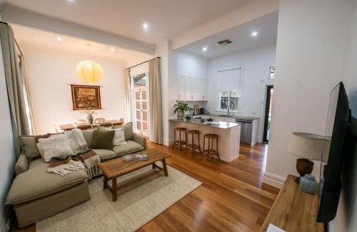 St Peters Casa | Heritage Elegance Close to CBD