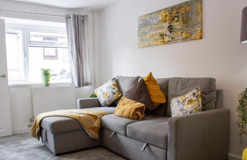 Ebbw Vale Casa | Heritage House