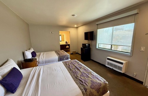 Midway-Pacific Highway Hotel | Heritage Inn San Diego