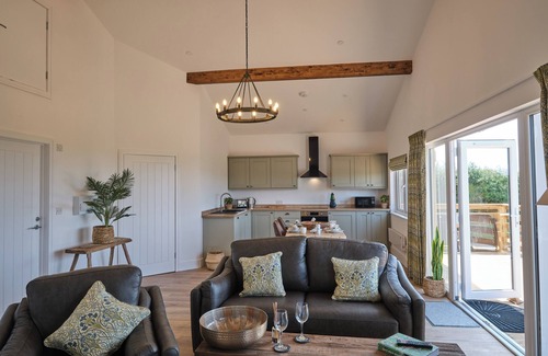 Monknash Cabaña | HERITAGE RETREAT, pet friendly, country holiday cottage in Monknash