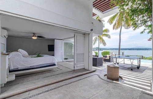 Tequesquitengo Casa | Hermosa casa junto al lago con infinity pool & jacuzzi