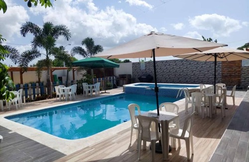 Santiago de los Caballeros Villa | Hermosa villa con Piscina y vista a la montaña, cerca del centro de Santiago.