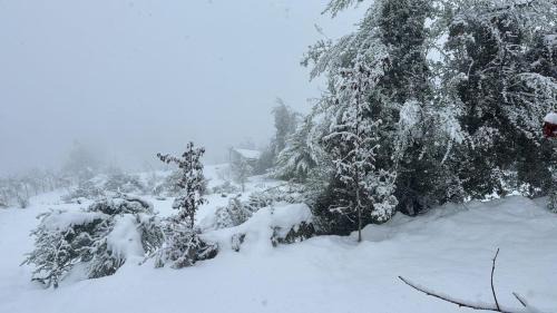 San Esteban Chalet De Esquí | Hermosa y acogedora cabaña de montaña
