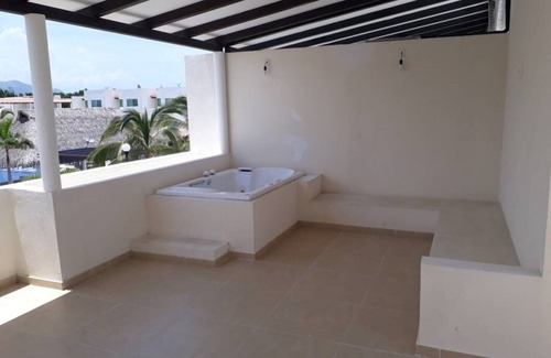 Granjas del Marqués Casa | Hermosa y tranquila casa en Acapulco Diamante