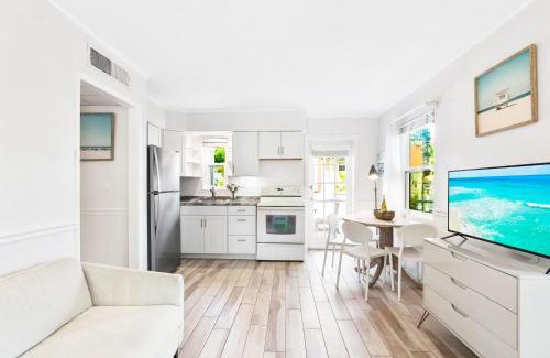 Siesta Key Casa | Heron Lagoon, dock, pool, the Coconut at Siesta Key Bungalows