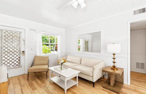 Siesta Key Casa | Heron Lagoon, dock, pool, the Dolphin at Siesta Key Bungalows