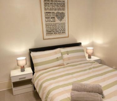 Greenwich Apartamento | Heronsgate GH009