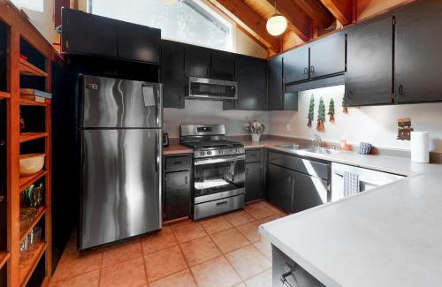 Truckee Casa | Herringbone Hideaway