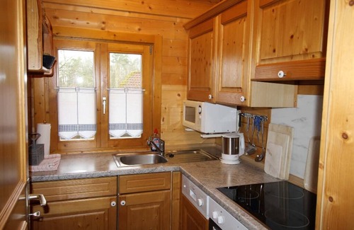 Stamsried Apartamento | Herzlich Willkommen in der romantischen & tierfreundlichen 3-Sterne Blockhaushütte