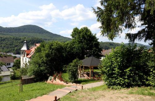 Annweiler am Trifels Cabina | Hexenhäuschen am Waldrand