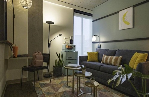 Goose Hollow Casa | Hey gorgeous! You seem like you’re up for a good time.
