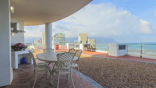 Strand Apartamento | Hibernian Towers 505