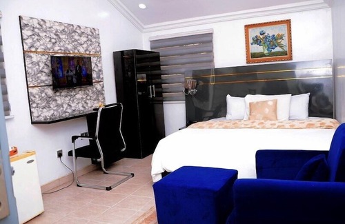 Maitama Hotel | Hibis Royalty Airport Hotel