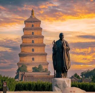 Beilin Apartamento | Hidden Art Designer Hotel & Suites -Expansive 2&3-Bedroom Gathering Suites - Near Xi'an Drum Tower & Yongning Gate & Xi'an Museum-Free Laundry Luggage Storage -Freshly Crafted Coffee -24H Front Desk - Cats Cuddle Zone