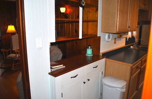 Washburn Casa | Hidden Cove Washburn Lake Home. Sleeps 6.