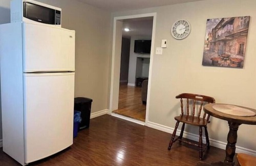 Quidi Vidi Apartamento | Hidden Garden Gem; Pet Friendly