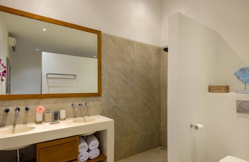 Kalibukbuk Villa | Promoción del 20 % - Villa de 3 habitaciones con piscina, vistas al mar y montaña