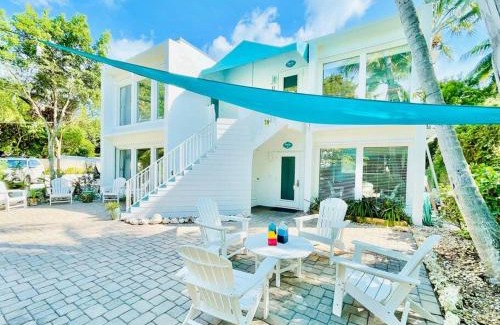 Islamorada Casa | Hidden Gem Duplex in Heart of Islamorada Sleeps 8