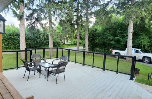 Halton Hills Casa | Hidden Gem Getaway Near Countless Nature Trails and Shops
