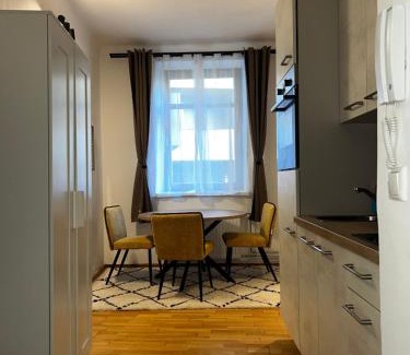 Gries Apartamento | Hidden Gem in Old Town