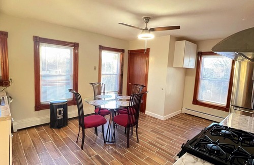 Hyde Park Casa | Hidden Gem right in the city of Boston!