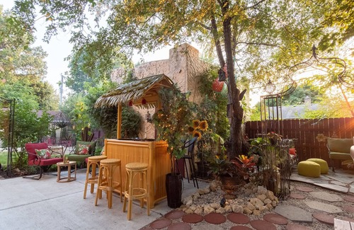 Rockford Casa | Villa de estilo español histórico
