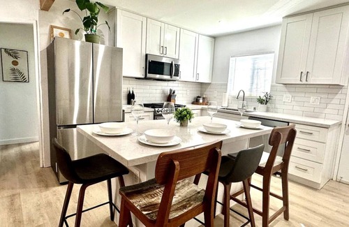 Golden Hill Casa | Hidden Gem with AC, only 2mi to DT, Zoo & Balboa Park. Close to beach & airport!