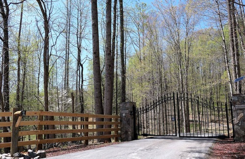 Unicoi Casa | Hidden Mountain Gem