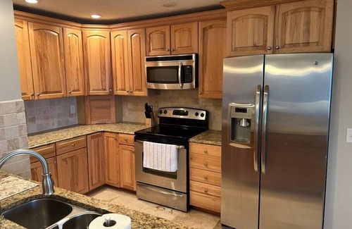Northlakes Casa | Hidden Oasis Lake House Hickory