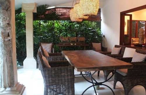 Petitenget Villa | Lujoso alquiler vacacional con piscina privada en Seminyak