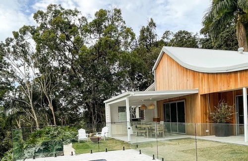 Currumbin Valley Casa | Hidden Valley Estate | 2 houses | 3 acres