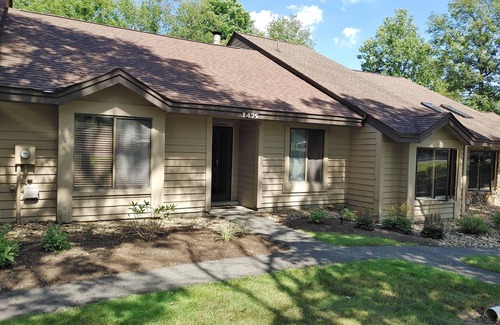 Hidden Valley Casa | Hidden Valley Resort-3 bdrm/loft area/swim/hike/bike/pet friendly