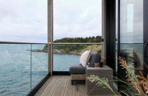 Herdla Apartamento | Hideaway 1 luxurious cabin 15 m above the sea