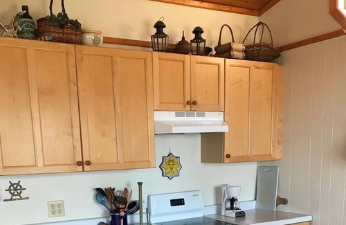 La Pointe Casa | Hideaway - Cottage with Lake Superior Views