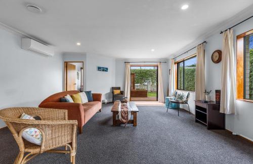 Tauranga South Casa | Hideaway on Edgecumbe