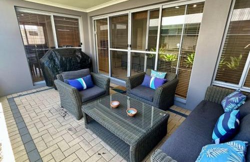 Busselton Casa | Hideaway on Peel