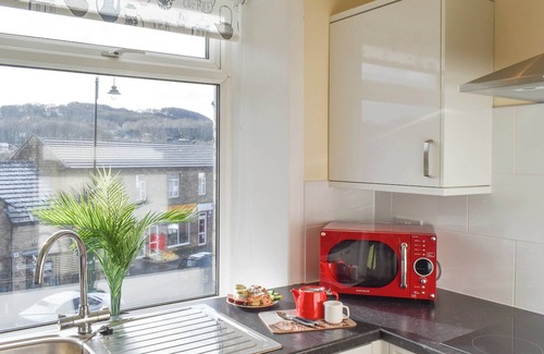 Denby Dale Cabaña | Hideaway Studio Apartment