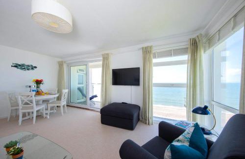 East Wittering Apartamento | High-End Beachfront Getaway Sea View King Bed