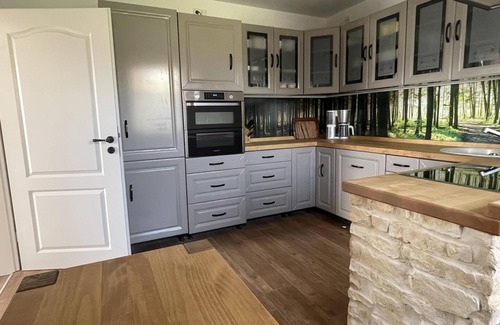 Treffurt Casa | High-quality furnished vacation home for up to 7 people. Three bedrooms with double beds and a cozy sofa bed incl. sleeping function await you.