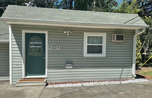 Southmont Casa | High Rock Lake Guest Studio